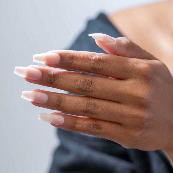 Nutirpinami minkštojo gelio tipsai Gelish 120vnt. Medium Coffin Light Nude - Image 3